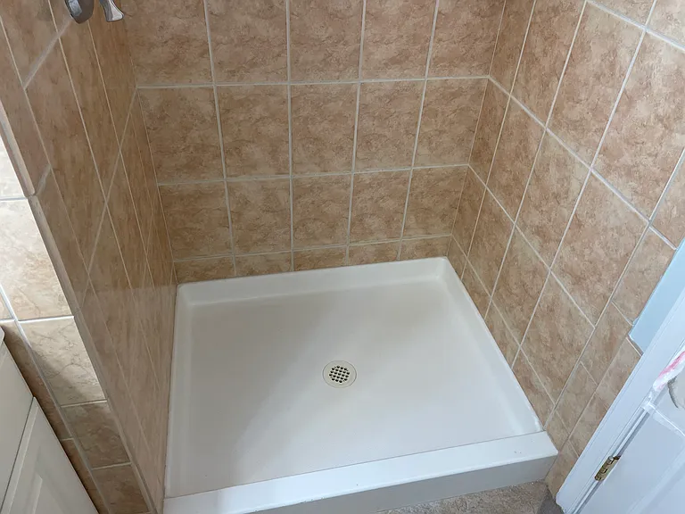 136 Garrett Ave #1 — Photo 28