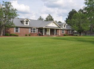 1215 Oak Ridge Rd SE, Baxley, GA 31513