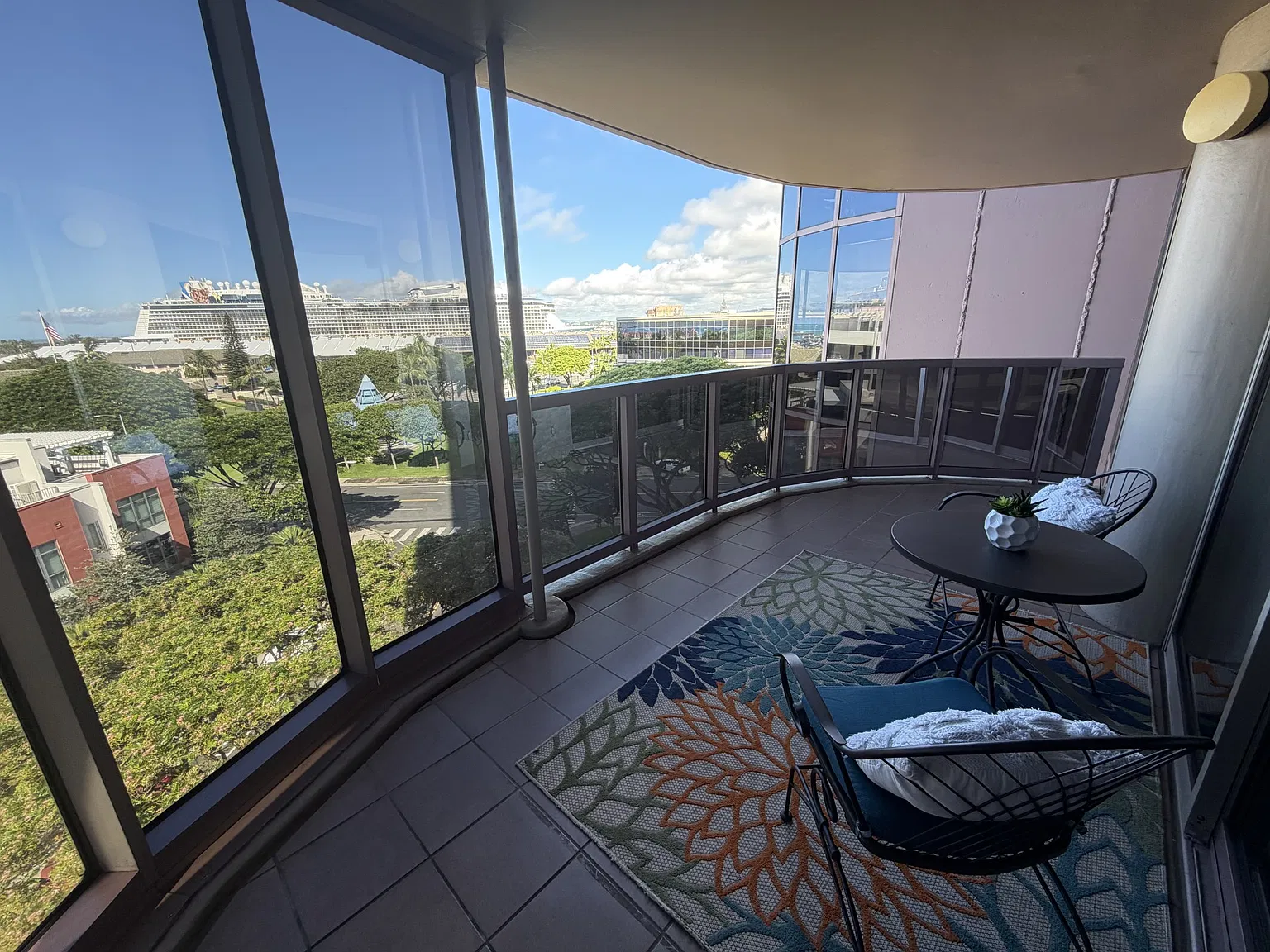 2 bed, 1625 sqft, $3,895 — Photo 4