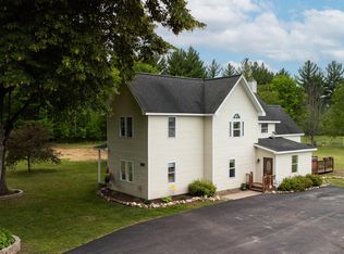 8916 Hodge Rd, Kingsley, MI 49649