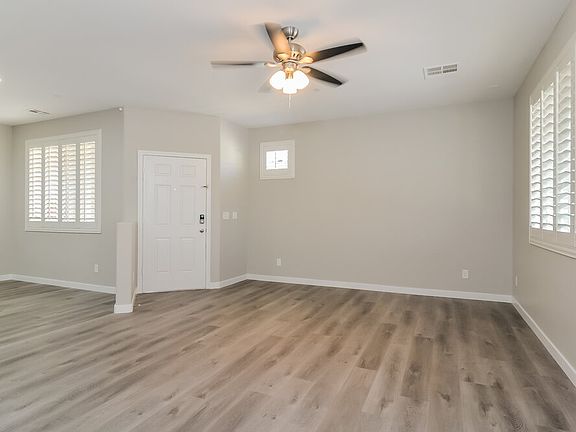 4th image of 956 Aspen Cliff Dr