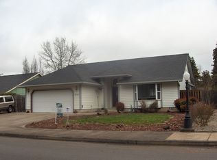 1540 Daugherty Ave, Cottage Grove, OR 97424