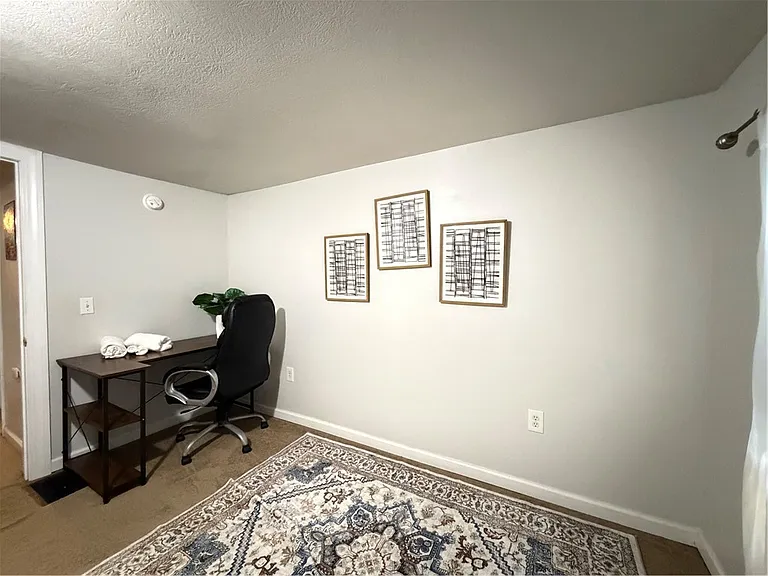117 Pollard Ave #UPSTAIRS — Photo 15