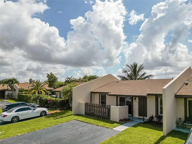 11903 SW 110th Street Cir E #11903 — Photo 48