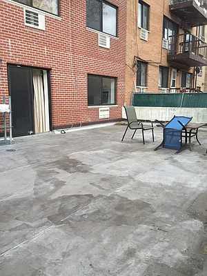 Rented by 18 REALTY | media 15
