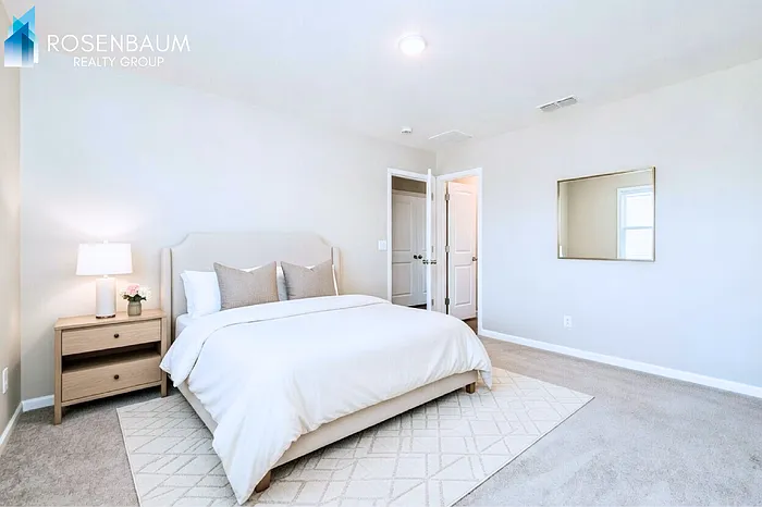 8764 W Reventon Dr — Photo 5