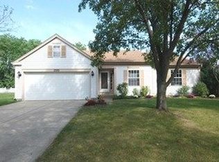 1295 Lilac Ln, Carol Stream, IL 60188