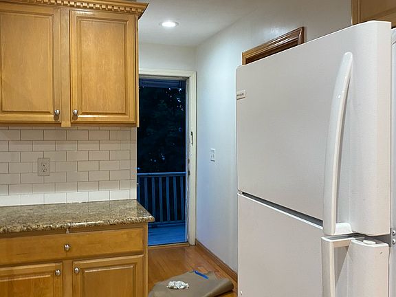 5th image of 49 Haith St #2
