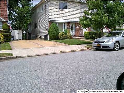 3rd image of 27 Dorothy St