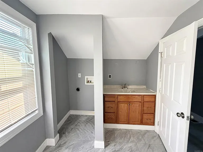 46 Frank St #2 — Photo 17