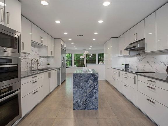 2nd image of 9702 Grand Oak Dr