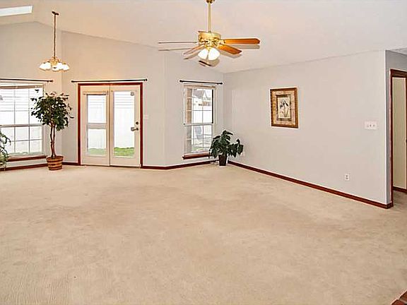 5th image of 3724 Cordwood Ln