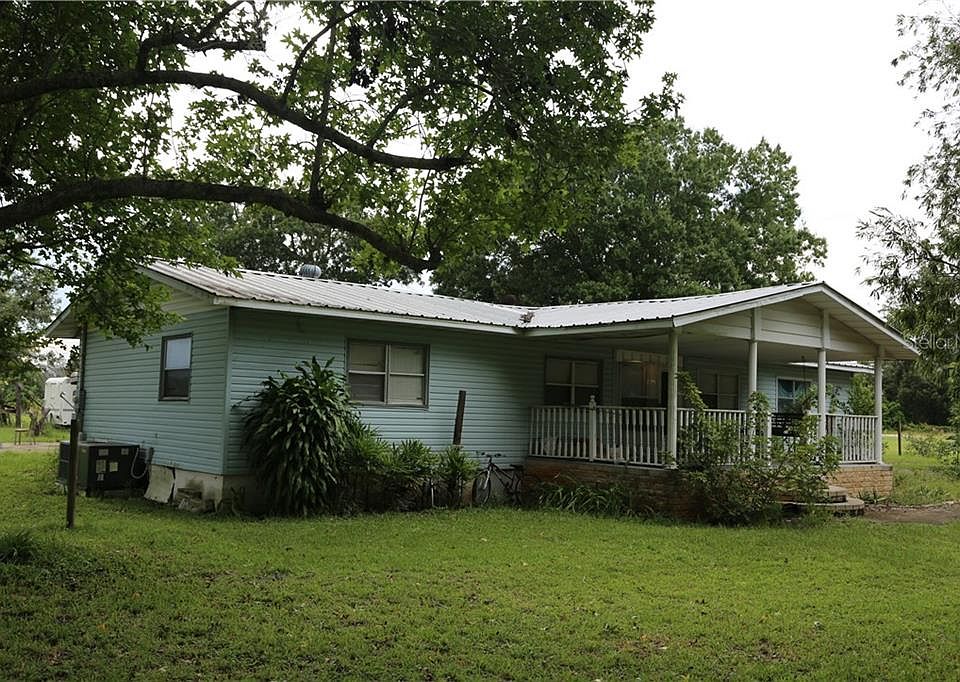 2nd image of 547 Hankin Rd