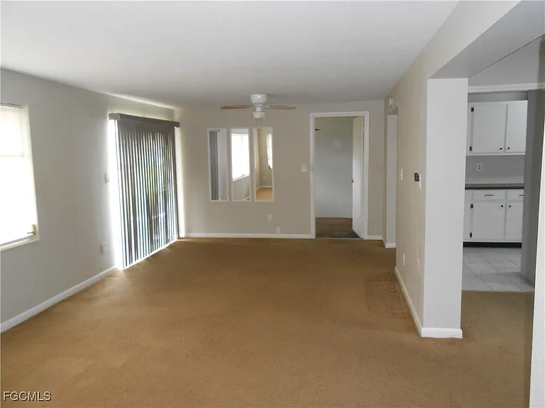 241 Thistle Ct — Photo 6