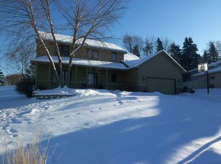 425 Ridge View Cir, Hamel, MN 55340
