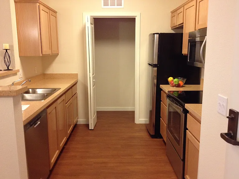 H Street Apartments — Photo 78