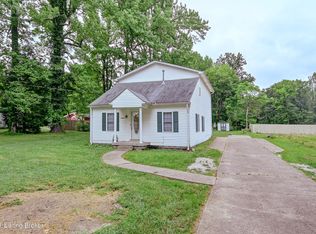 10807 Harrison Ln, Fairdale, KY 40118