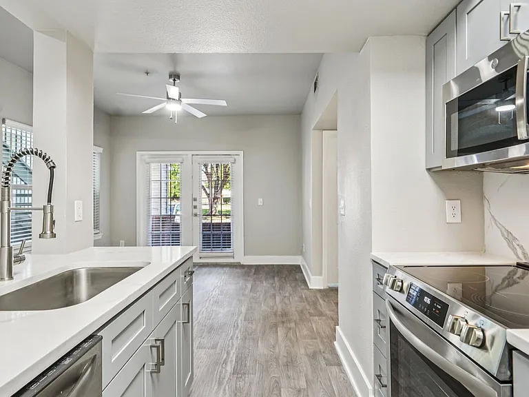 Larkin Apartment Homes — Photo 87