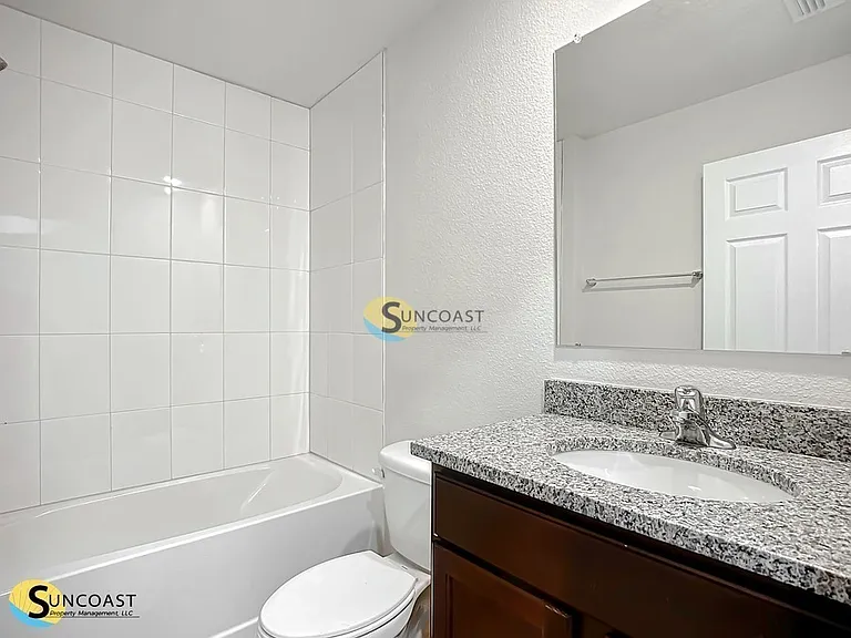 92 Buttonworth Dr #B — Photo 14