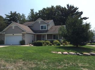 113 Marsh Trail Rd, Norton Shores, MI 49444
