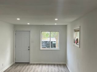 2216 Rose Ave, Portsmouth, VA 23704