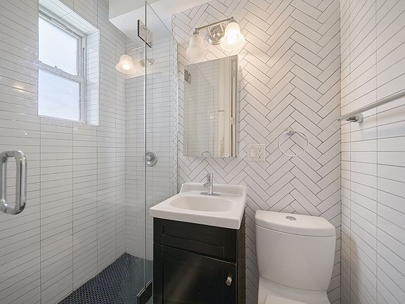 5th image of 192 E 3rd St APT 4B
