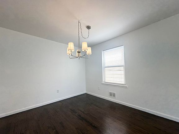 3rd image of 12 Delaware Ave Floor 2