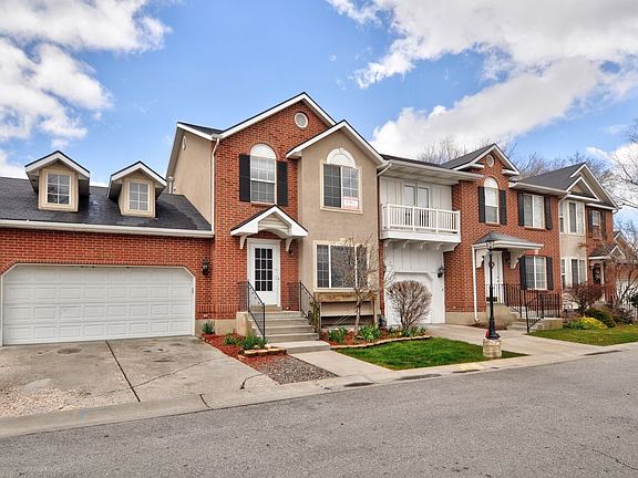 3rd image of 846 E Forest Ct