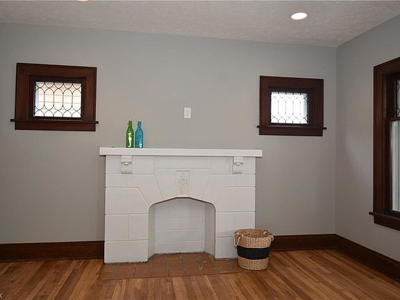 5th image of 307 Daisy Ave