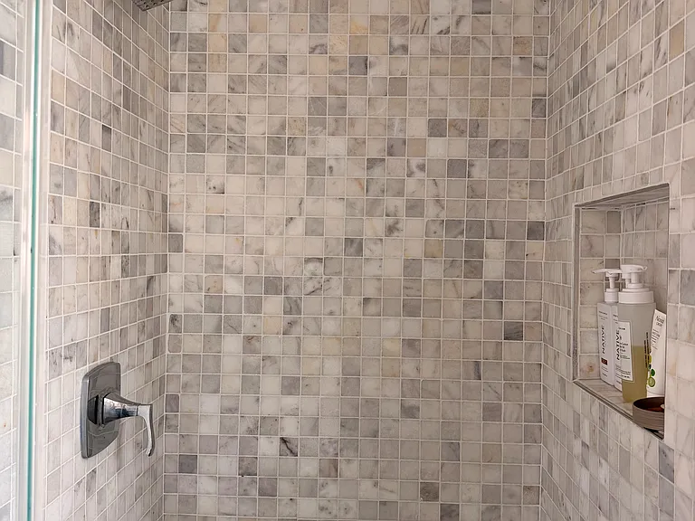 8987 Dayton Way — Photo 13