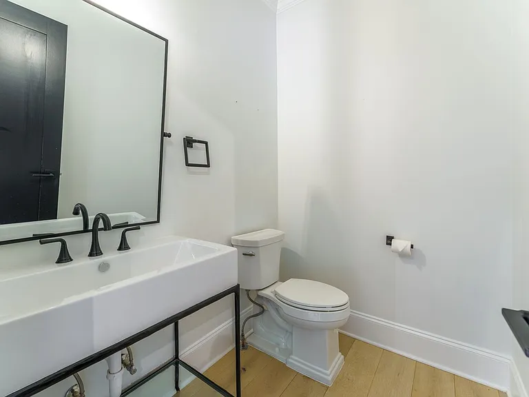 214 Chandler Walk — Photo 33