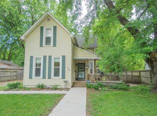 712 W Ashland Ave, Indianola, IA 50125