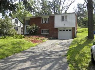 3308 Franklin Dr, Pittsburgh, PA 15235
