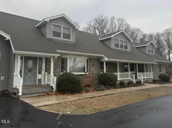 186 Van Rensselaer Boulevard, Menands, NY 12204