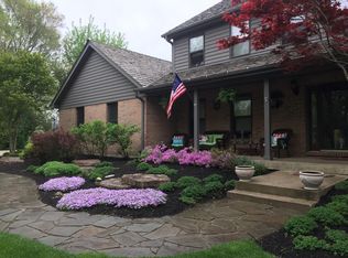 24816 N Cherokee Dr, Lake Barrington, IL