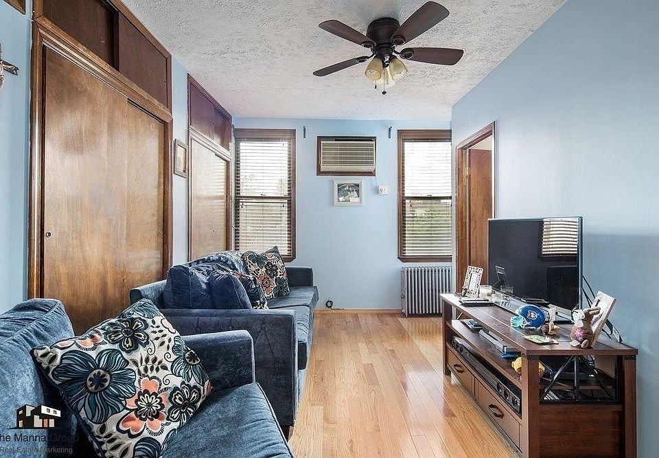 2nd image of 255 Withers St #2