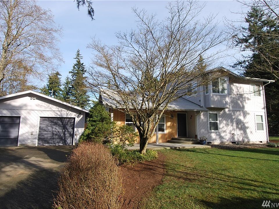 Awesome house on acreage just outside of downtown Silverdale. 