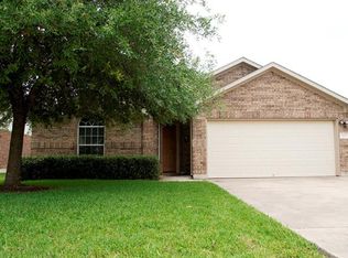 127 Castle Dr, Hutto, TX 78634