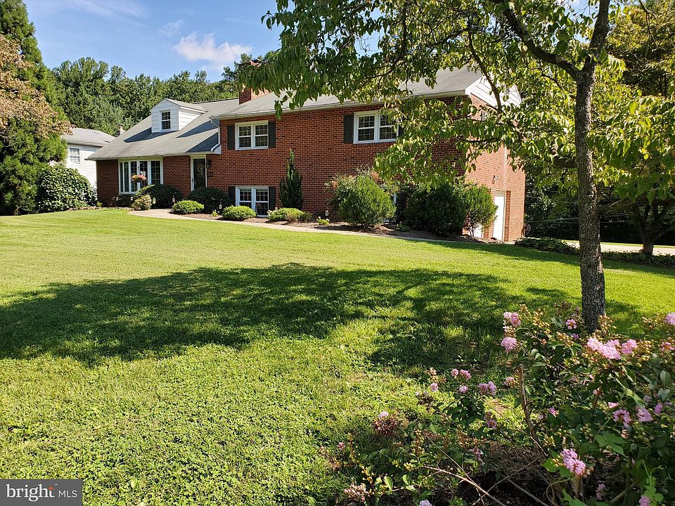 1st image of 3716 Valley Brook Dr