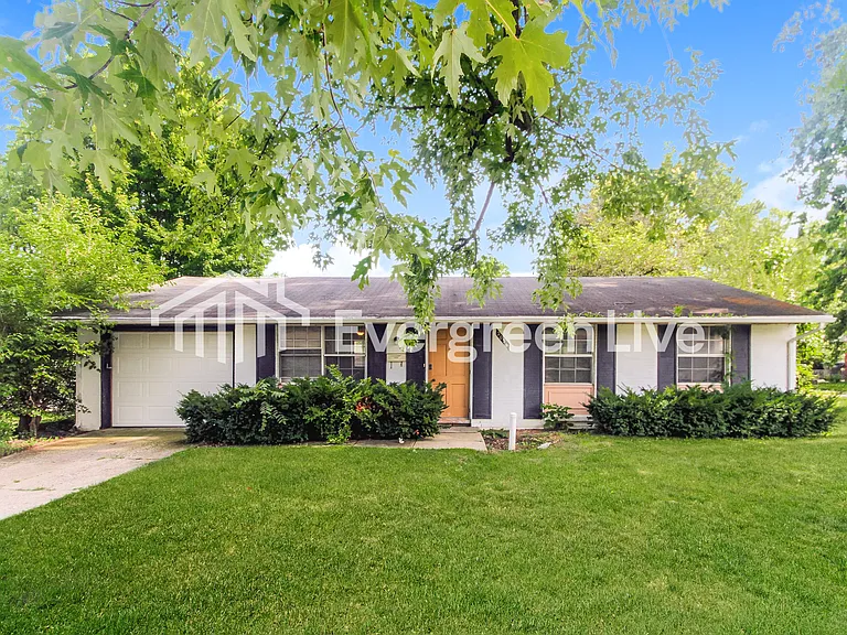 2036 Overlook Ct — Photo 1