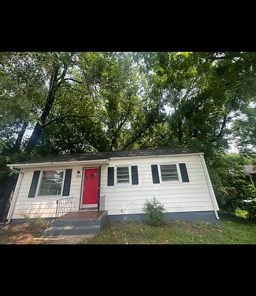 926 Westside Blvd NW — Photo 1