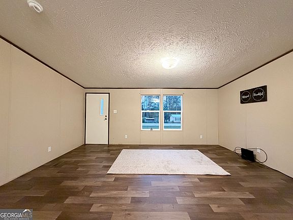 4th image of 460 Mount Olivet Rd