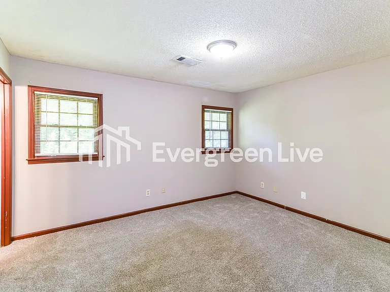 1345 Pine Ridge Rd — Photo 8