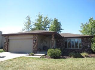 26816 S Eastwood Dr, Channahon, IL 60410