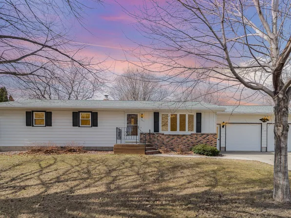 1011 9th St, Gaylord, MN 55334