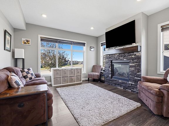 5th image of 206 Truant Cres