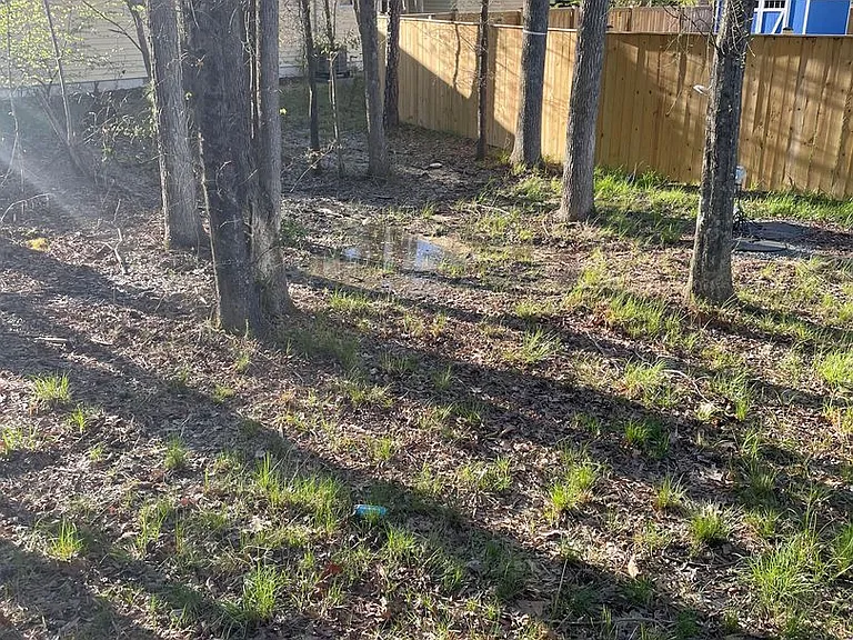 395 Shorewood Dr — Photo 11