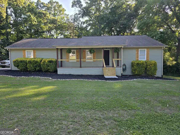 611 Calloway Dr, Rockmart, GA 30153