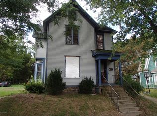 401 Bidwell St, Albion, MI