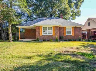706 Moss Rd, Memphis, TN 38117